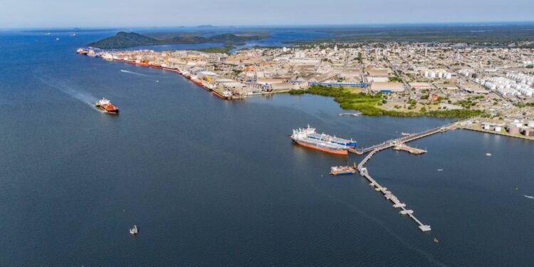 Foto: Claudio Neves/Portos do Paraná