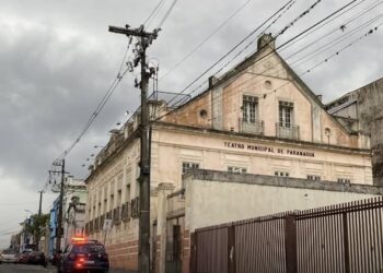 GCM prende dupla que invadiu o Teatro Rachel Costa em Paranaguá