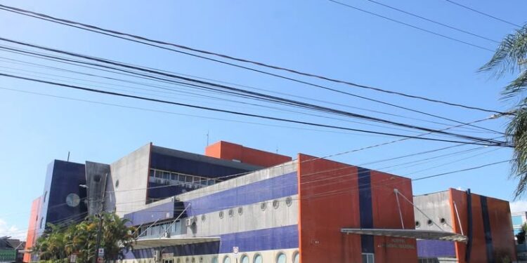 Dono de cervejaria fica gravemente ferido após explosão de cilindro de ar em Paranaguá 