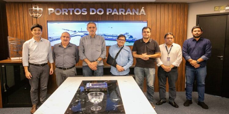 Foto: Claudio Neves/Gcom Portos do Paraná