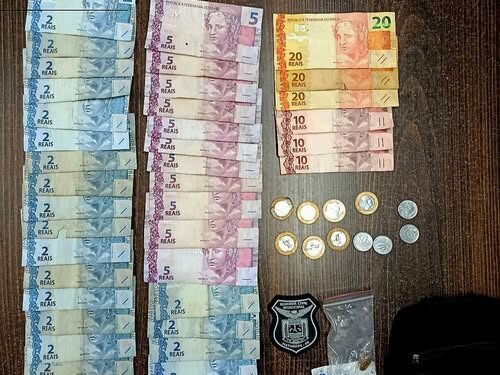 Menino de 12 anos é flagrado pela GCM com porção de haxixe e dinheiro do tráfico em Matinhos