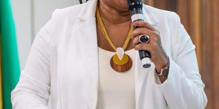 Ministra da Cultura, Margareth Menezes, lança Programa Conviver e visita Museu de Arqueologia e Etnologia em Paranaguá