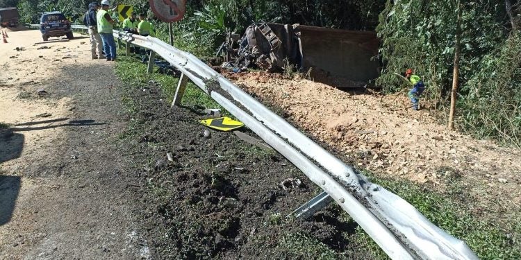 Caminhoneiro morre em acidente no km 39 da BR-277 em Morretes 
