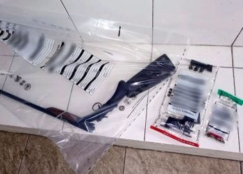 Idosa é ameaçada de morte pelo marido em Guaraqueçaba; uma pistola, uma espingarda e munições foram apreendidas pela PM na residência do casal