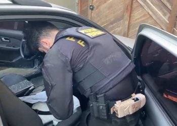 PF apreende cocaína durante operação contra o tráfico internacional de drogas no Porto de Paranaguá 