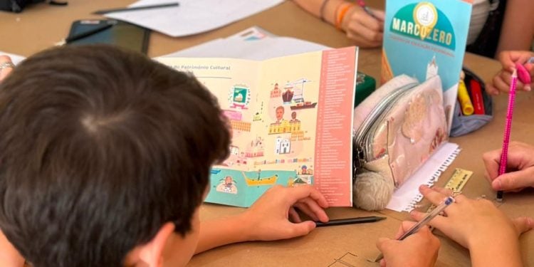 Alunos da rede pública ganham 13 mil cadernos e oficina virtual para preservar o patrimônio parnanguara