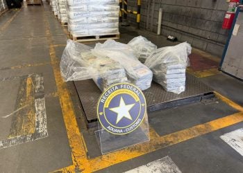 Receita Federal apreende quase 100 quilos de cocaína no terminal de contêineres do Porto de Paranaguá