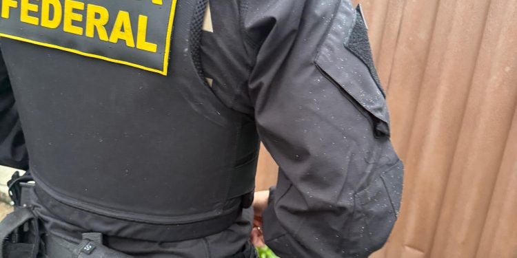 PF deflagra operação contra o tráfico de drogas em Paranaguá