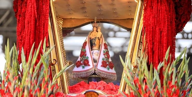 "Mãe do Rocio, Cheia de Graça, Esperança Nossa" - Foto: Santuário do Rocio
