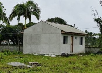 Corpo encontrado no interior de uma residência em construção no Rio da Vaca em Paranaguá segue sem identificação 