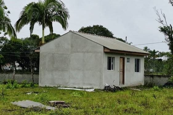Corpo encontrado no interior de uma residência em construção no Rio da Vaca em Paranaguá segue sem identificação